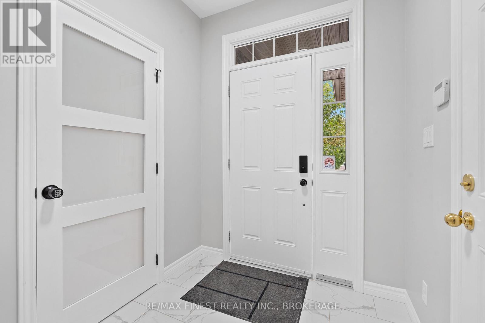 Property at 995 SWANFIELD STREET image 4