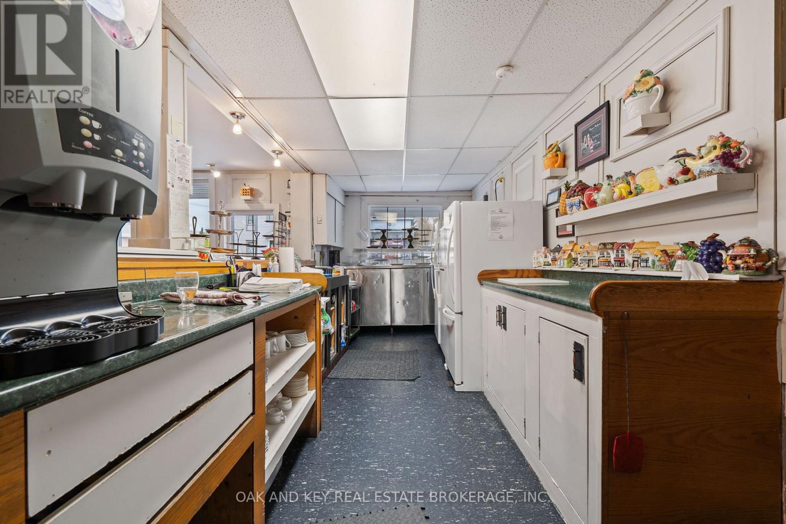 46342 Sparta Line, Central Elgin, Ontario  N0L 2H0 - Photo 19 - X12368308