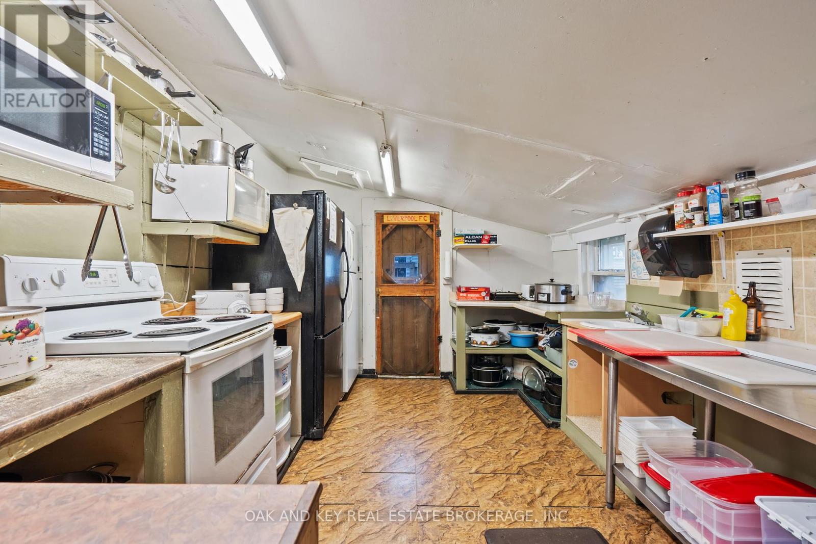 46342 Sparta Line, Central Elgin, Ontario  N0L 2H0 - Photo 21 - X12368308