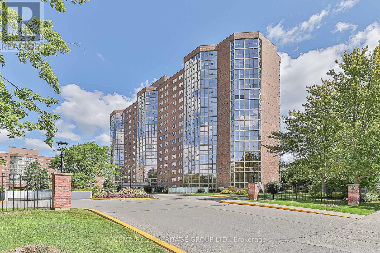 110 - 20 BAIF BOULEVARD, Richmond Hill, Ontario