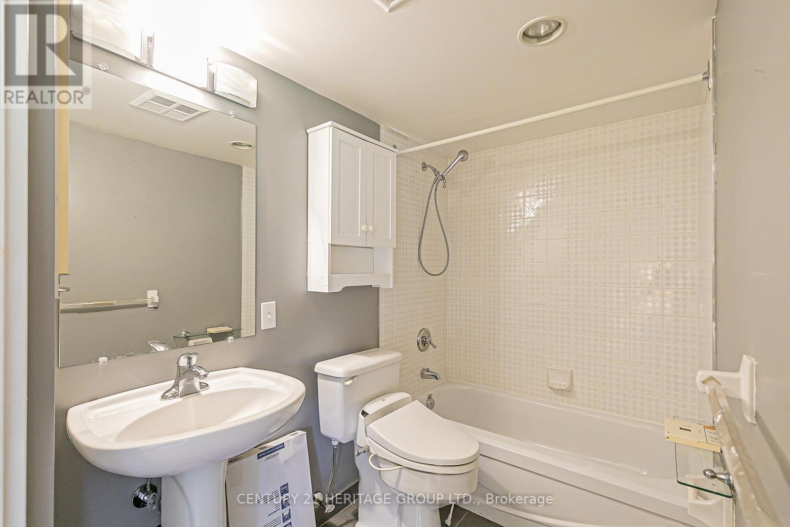 110 - 20 Baif Boulevard, Richmond Hill, Ontario  L4C 8T1 - Photo 10 - N12368274