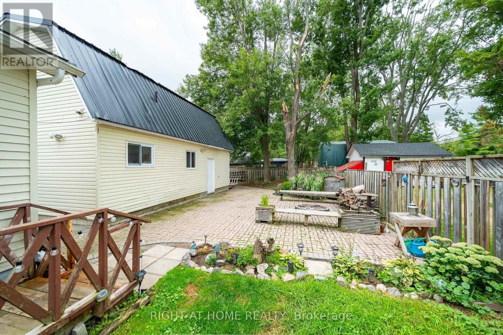 3392 Coronation Avenue, Severn (West Shore), Ontario  L0K 1G0 - Photo 22 - S12368266