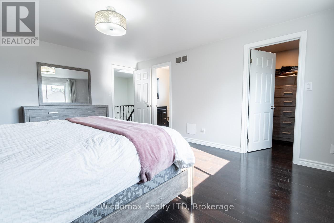 15 Capri Street, Thorold, Ontario  L2V 4W7 - Photo 20 - X12368324