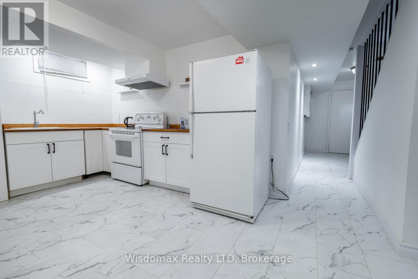 15 Capri Street, Thorold, Ontario  L2V 4W7 - Photo 24 - X12368324