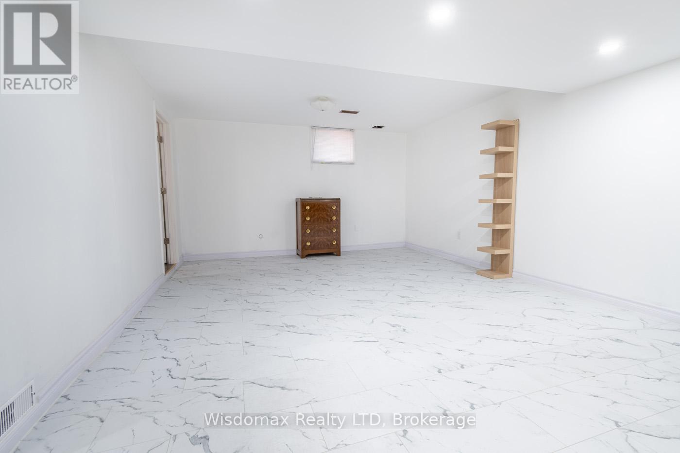 15 Capri Street, Thorold, Ontario  L2V 4W7 - Photo 28 - X12368324