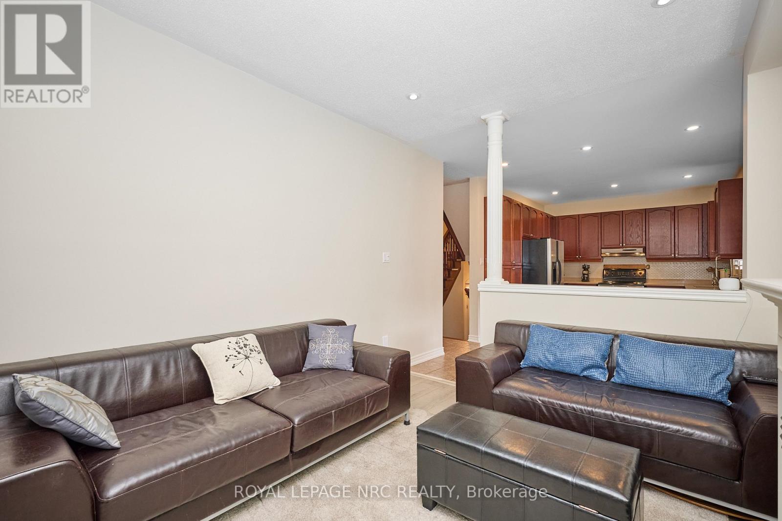 27 Goldeye Drive, Hamilton, Ontario  L8E 6C2 - Photo 14 - X12368378