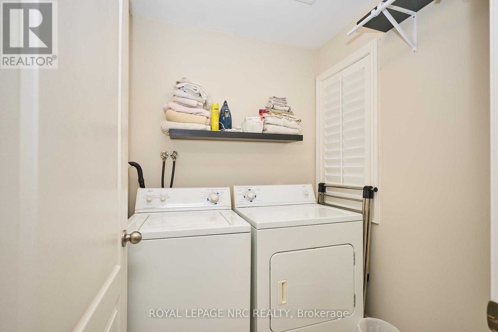 27 Goldeye Drive, Hamilton, Ontario  L8E 6C2 - Photo 16 - X12368378