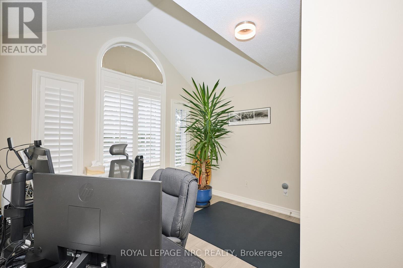 27 Goldeye Drive, Hamilton, Ontario  L8E 6C2 - Photo 17 - X12368378