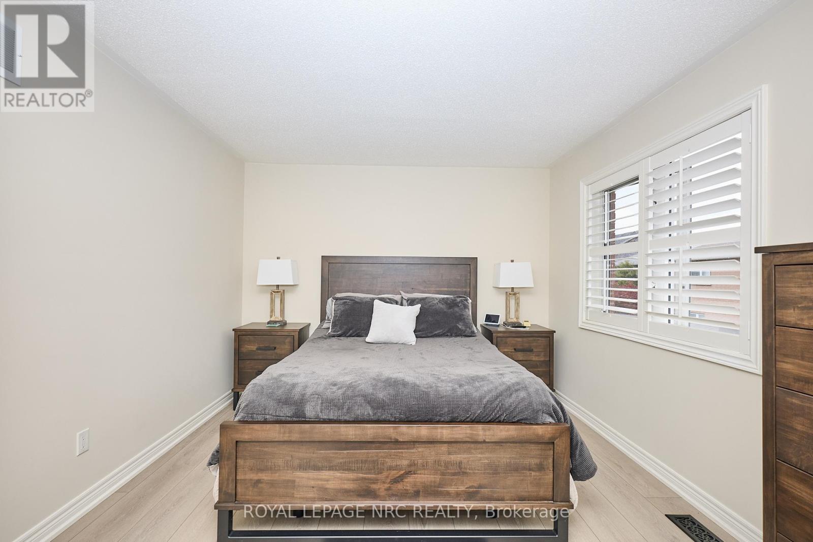 27 Goldeye Drive, Hamilton, Ontario  L8E 6C2 - Photo 24 - X12368378