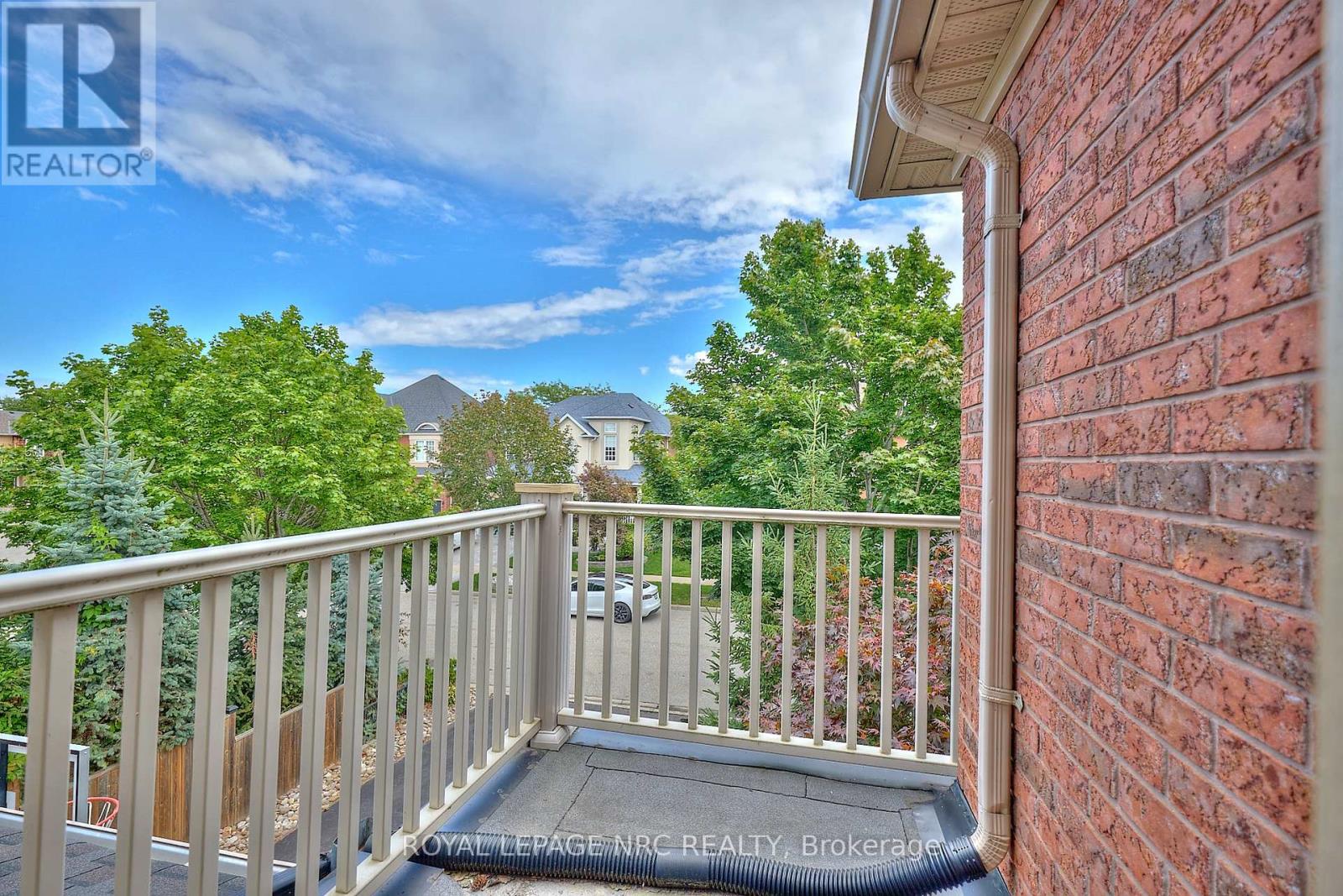 27 Goldeye Drive, Hamilton, Ontario  L8E 6C2 - Photo 30 - X12368378