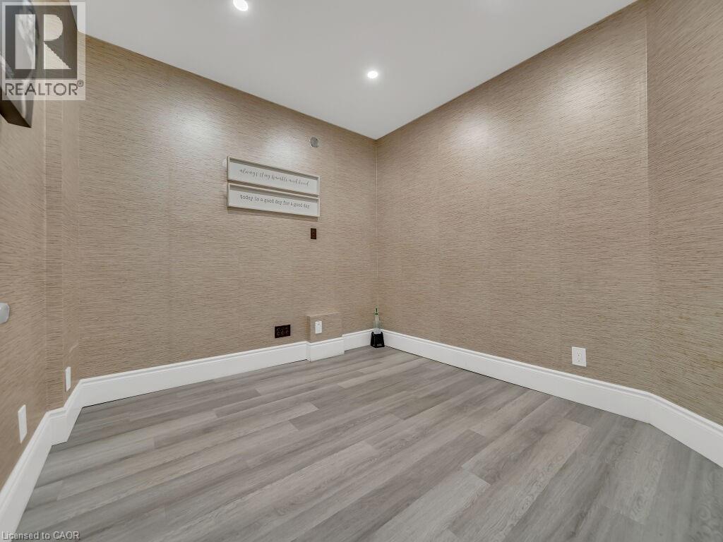561 Queen Street S, Kitchener, Ontario  N2G 1W9 - Photo 11 - 40763110