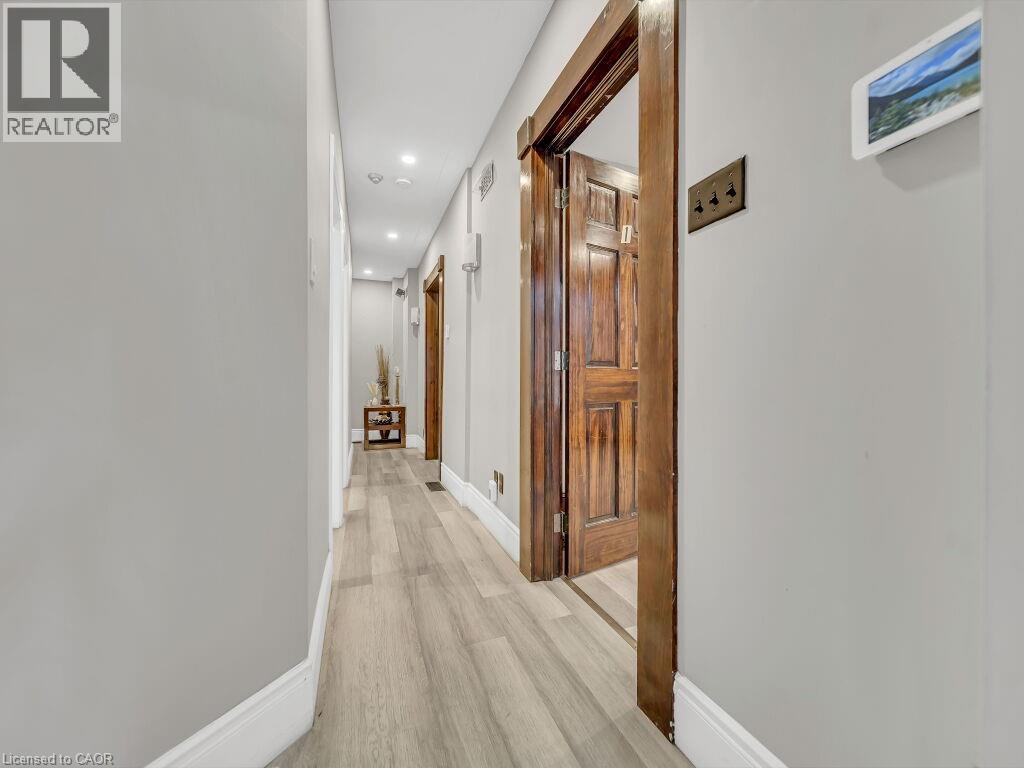 561 Queen Street S, Kitchener, Ontario  N2G 1W9 - Photo 7 - 40763110