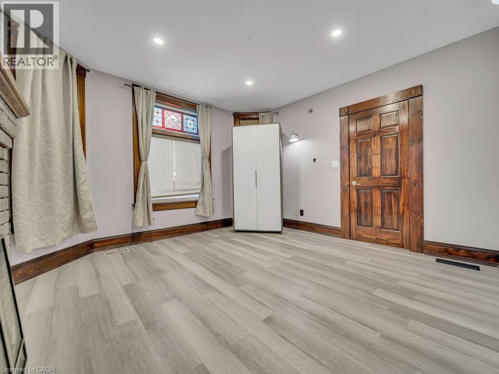 561 Queen Street S, Kitchener, Ontario  N2G 1W9 - Photo 9 - 40763110