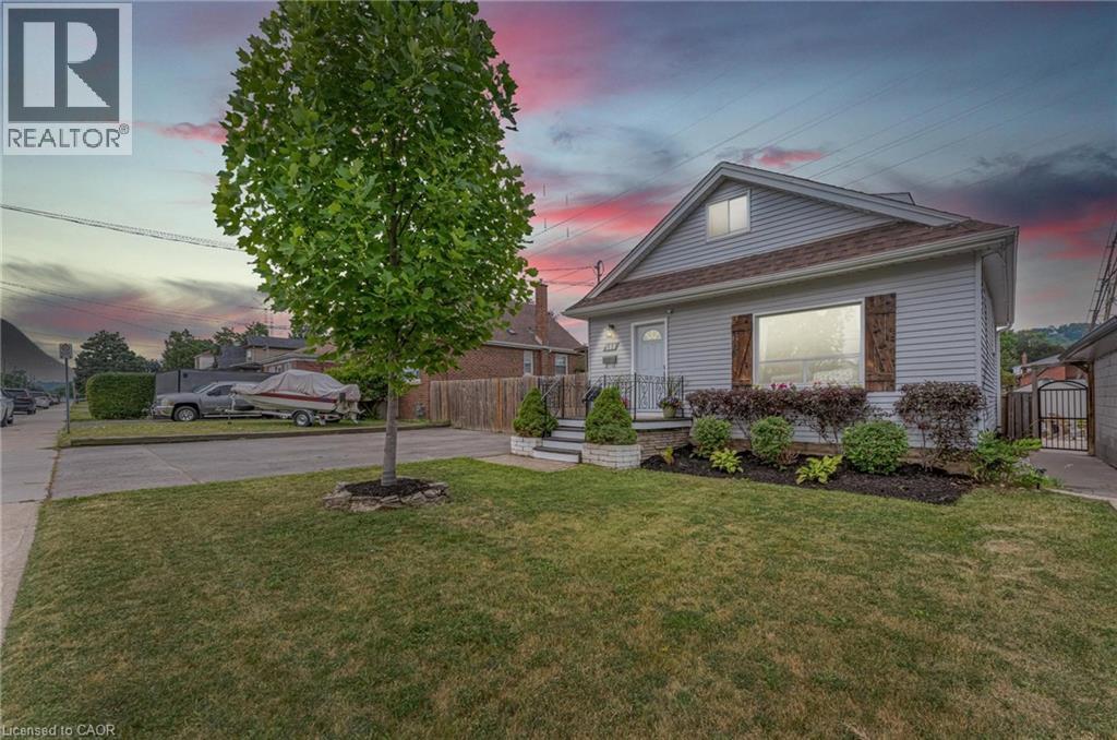 588 Cochrane Road, Hamilton, Ontario  L8K 3H6 - Photo 1 - 40750210