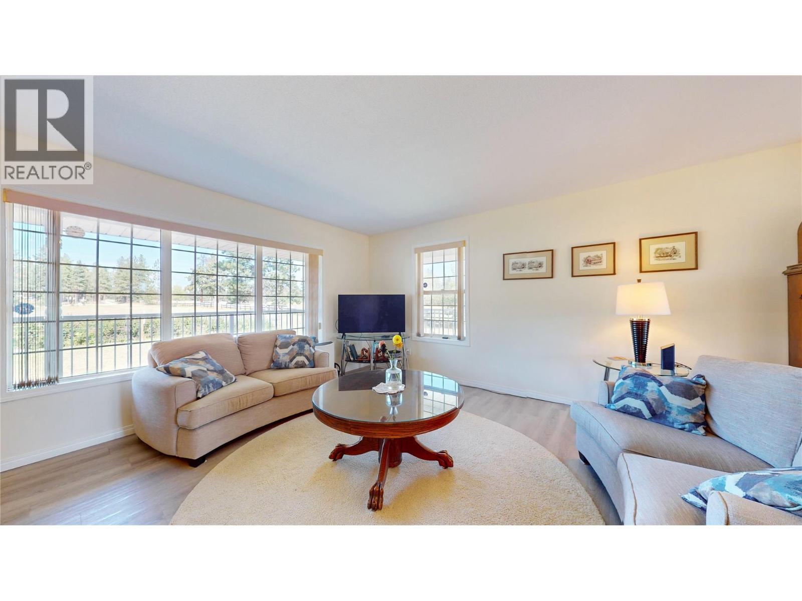 5630 Kennedy Road, Cranbrook, British Columbia  V1C 7C1 - Photo 2 - 10360831