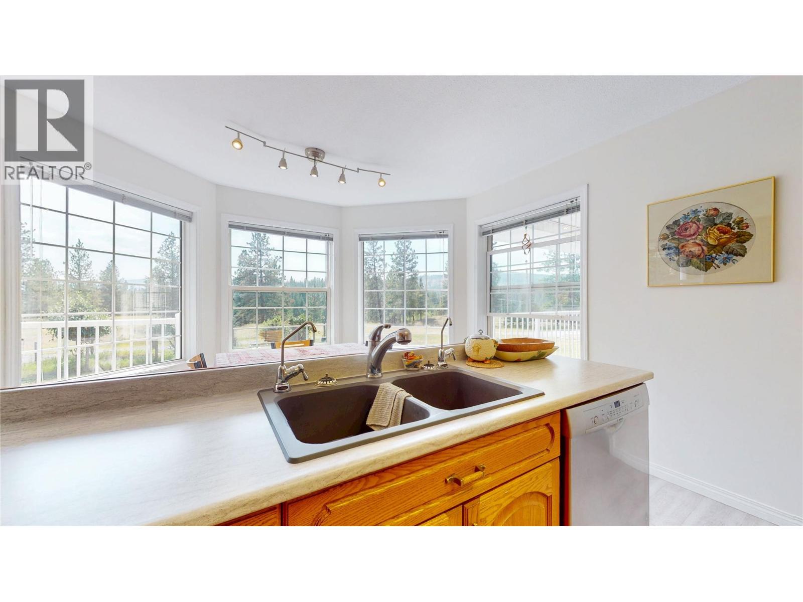 5630 Kennedy Road, Cranbrook, British Columbia  V1C 7C1 - Photo 6 - 10360831