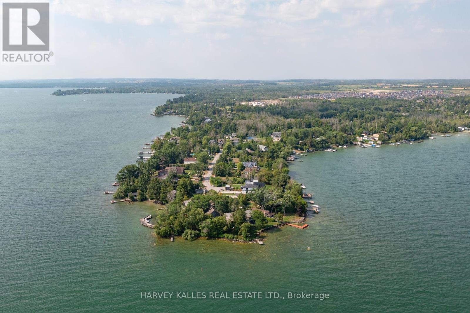 607 Cedarvale Drive, Innisfil, Ontario  L9S 4L1 - Photo 10 - N12368276