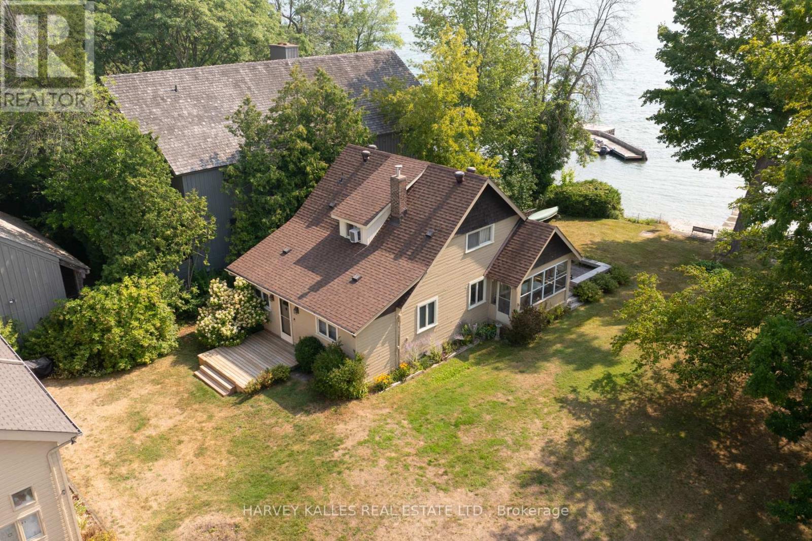 607 Cedarvale Drive, Innisfil, Ontario  L9S 4L1 - Photo 12 - N12368276