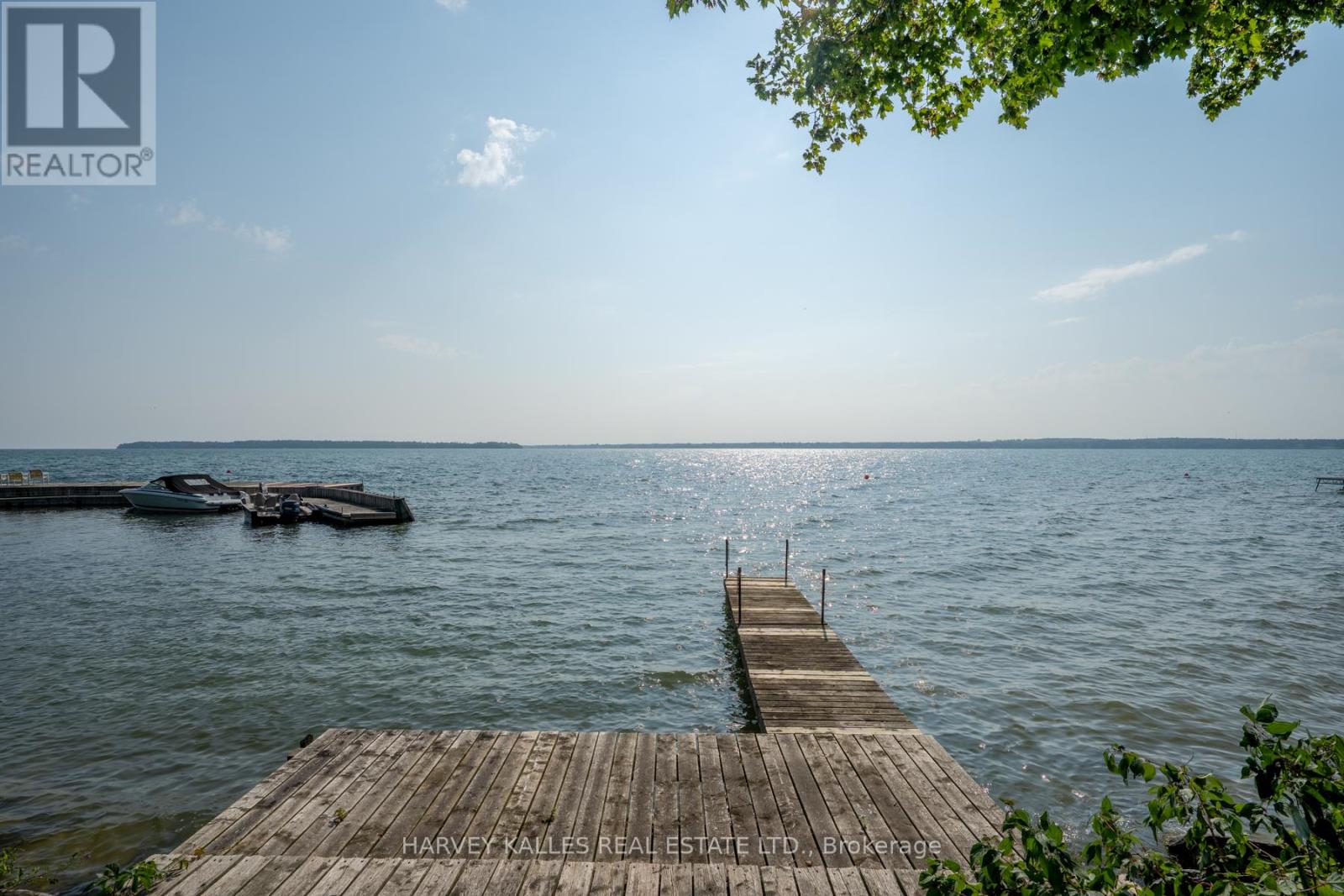 607 Cedarvale Drive, Innisfil, Ontario  L9S 4L1 - Photo 13 - N12368276