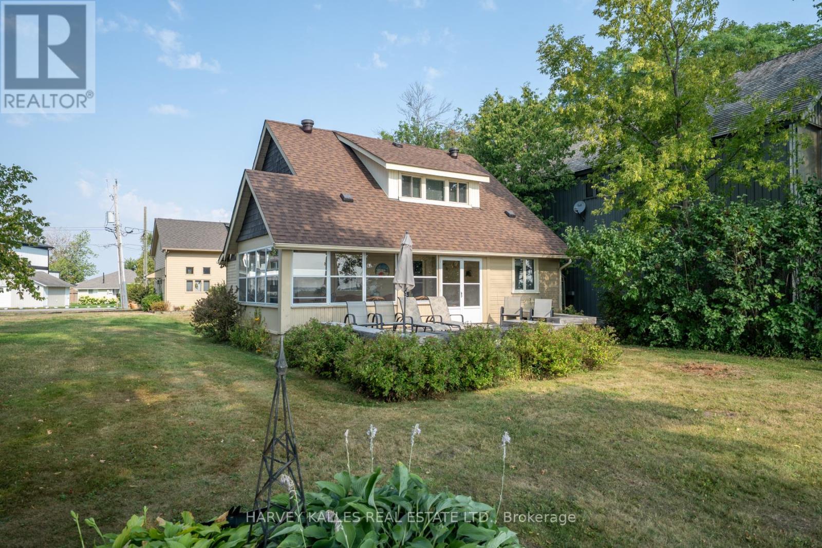 607 Cedarvale Drive, Innisfil, Ontario  L9S 4L1 - Photo 17 - N12368276
