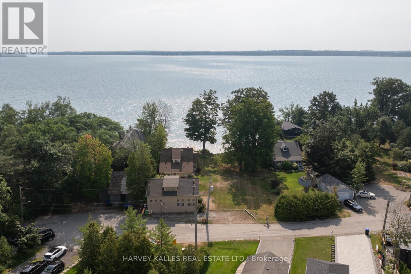 607 Cedarvale Drive, Innisfil, Ontario  L9S 4L1 - Photo 2 - N12368276