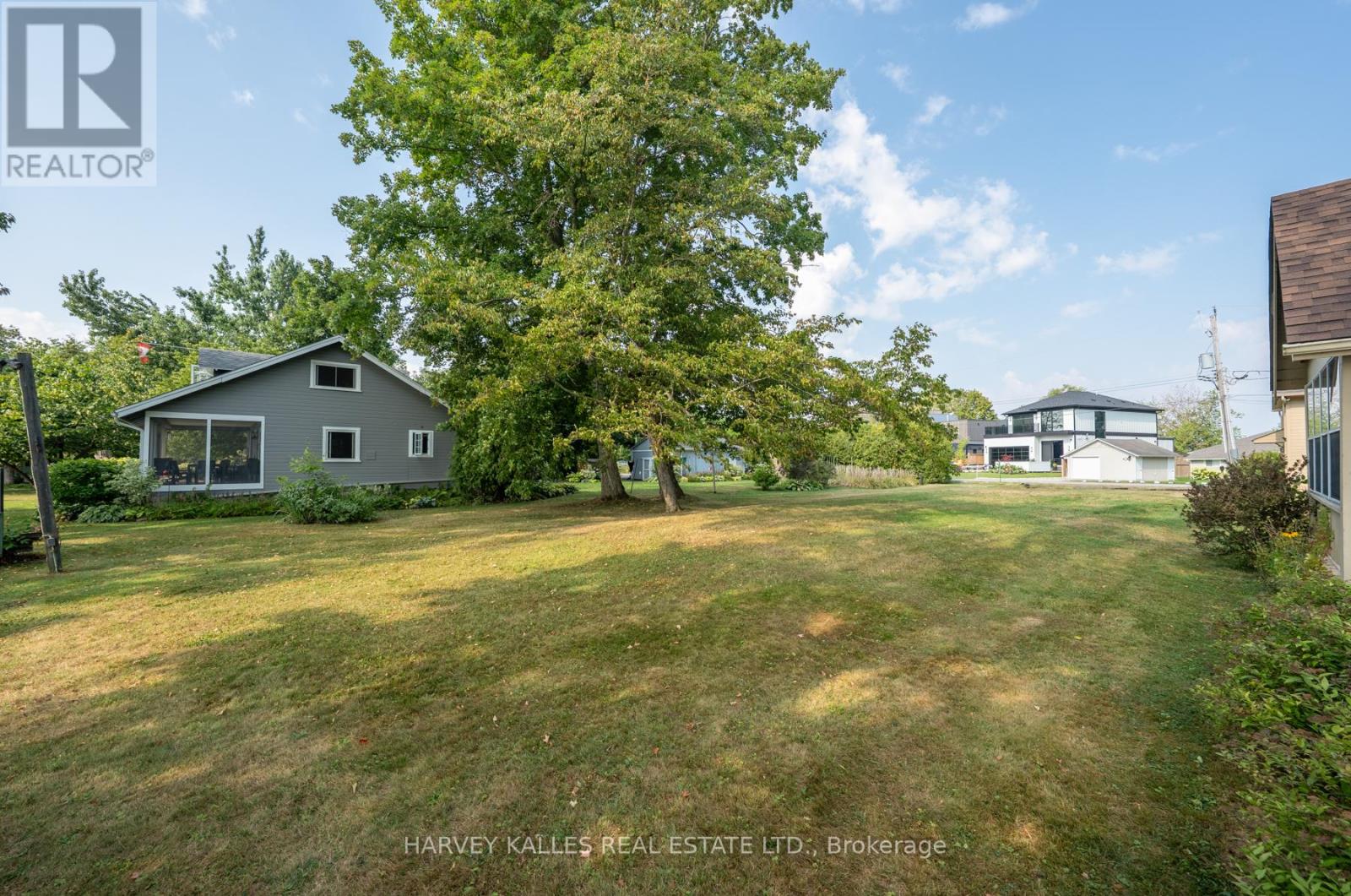 607 Cedarvale Drive, Innisfil, Ontario  L9S 4L1 - Photo 21 - N12368276