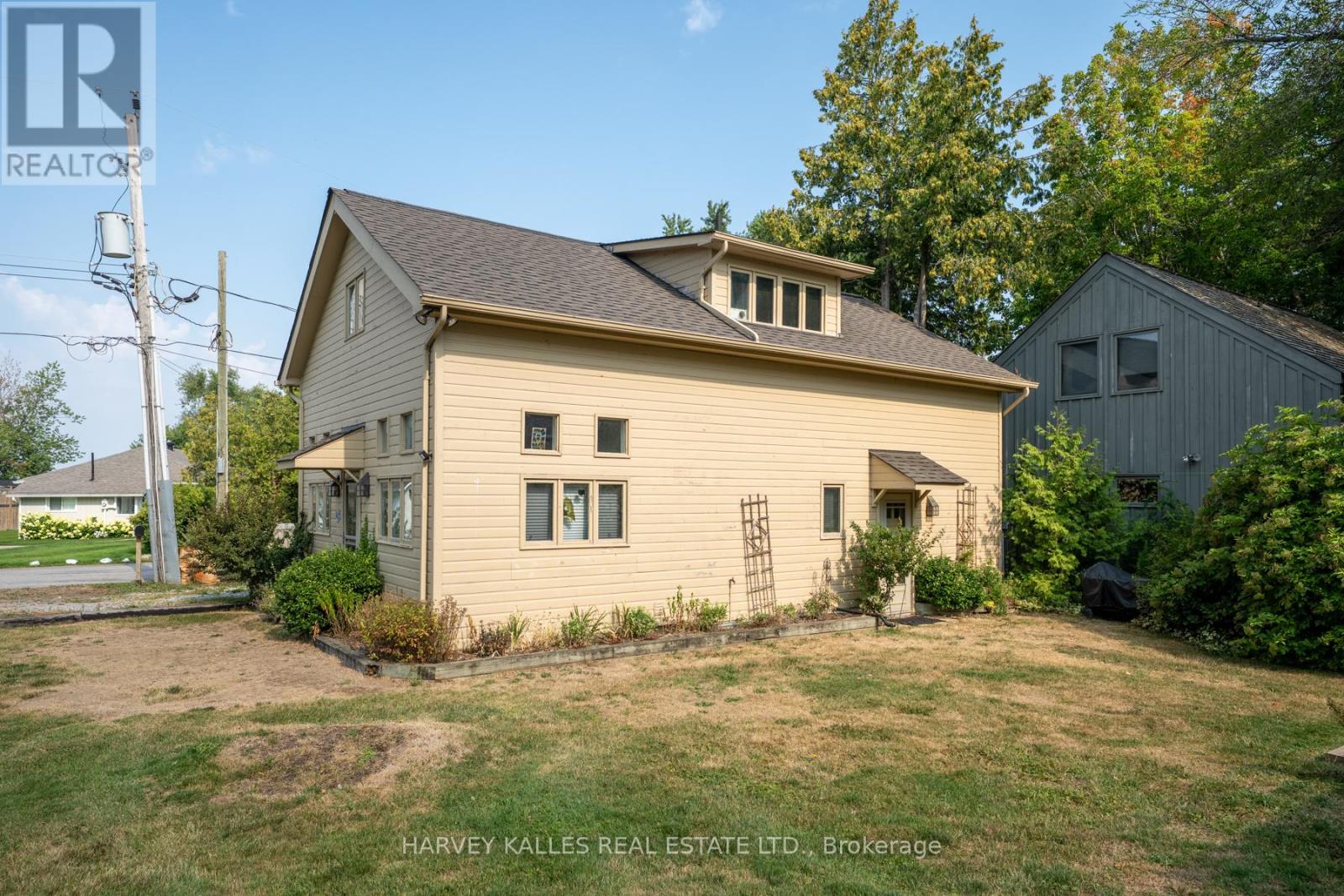 607 Cedarvale Drive, Innisfil, Ontario  L9S 4L1 - Photo 23 - N12368276