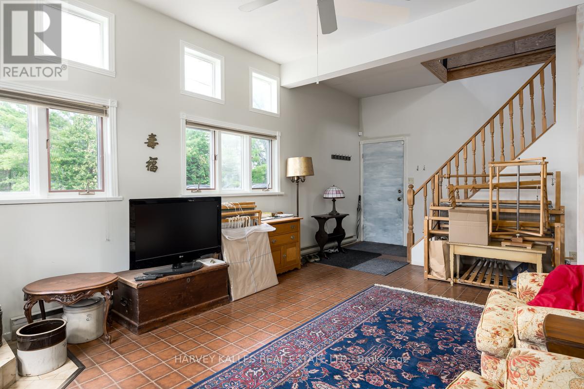 607 Cedarvale Drive, Innisfil, Ontario  L9S 4L1 - Photo 31 - N12368276