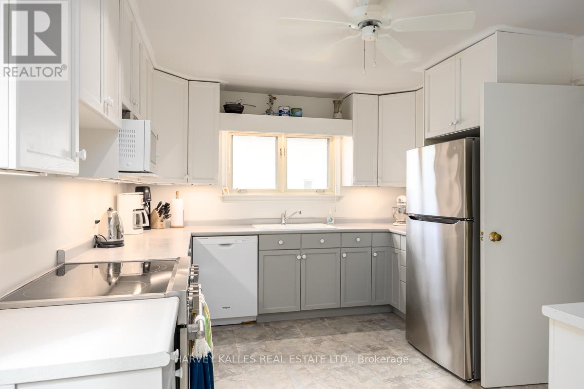607 Cedarvale Drive, Innisfil, Ontario  L9S 4L1 - Photo 36 - N12368276