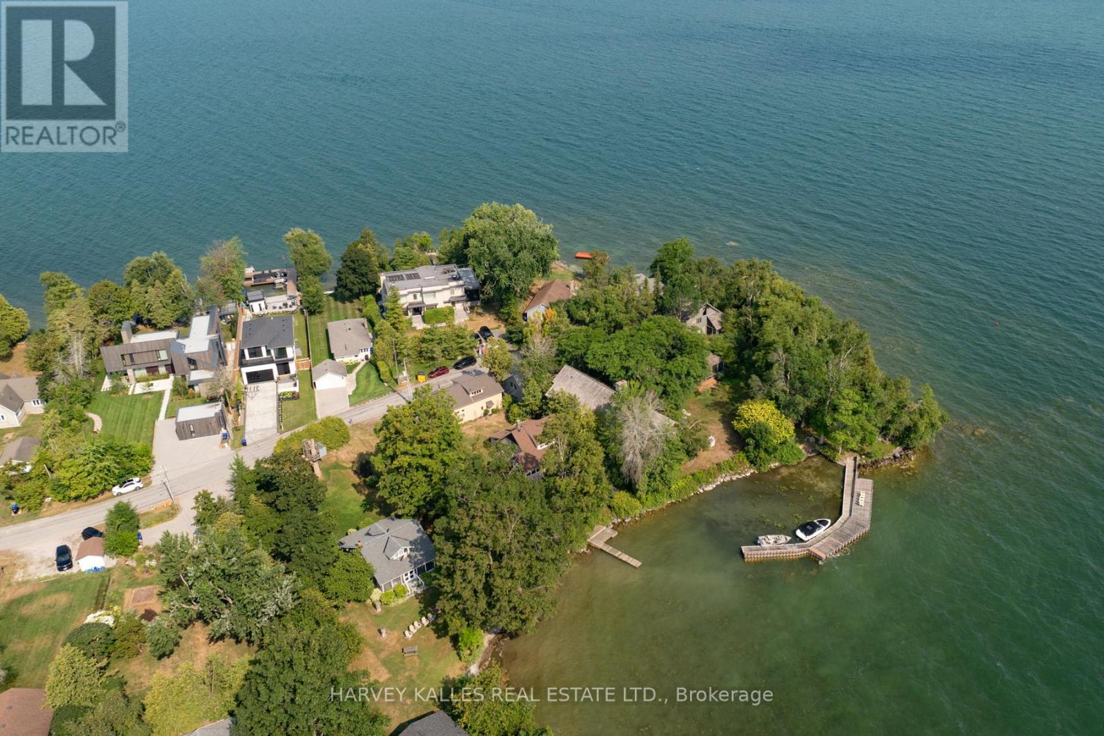 607 Cedarvale Drive, Innisfil, Ontario  L9S 4L1 - Photo 8 - N12368276