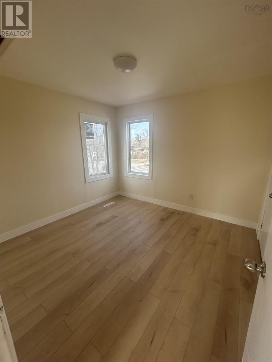 721 Highway 2, Elmsdale, Nova Scotia  B2S 1A8 - Photo 6 - 202517071