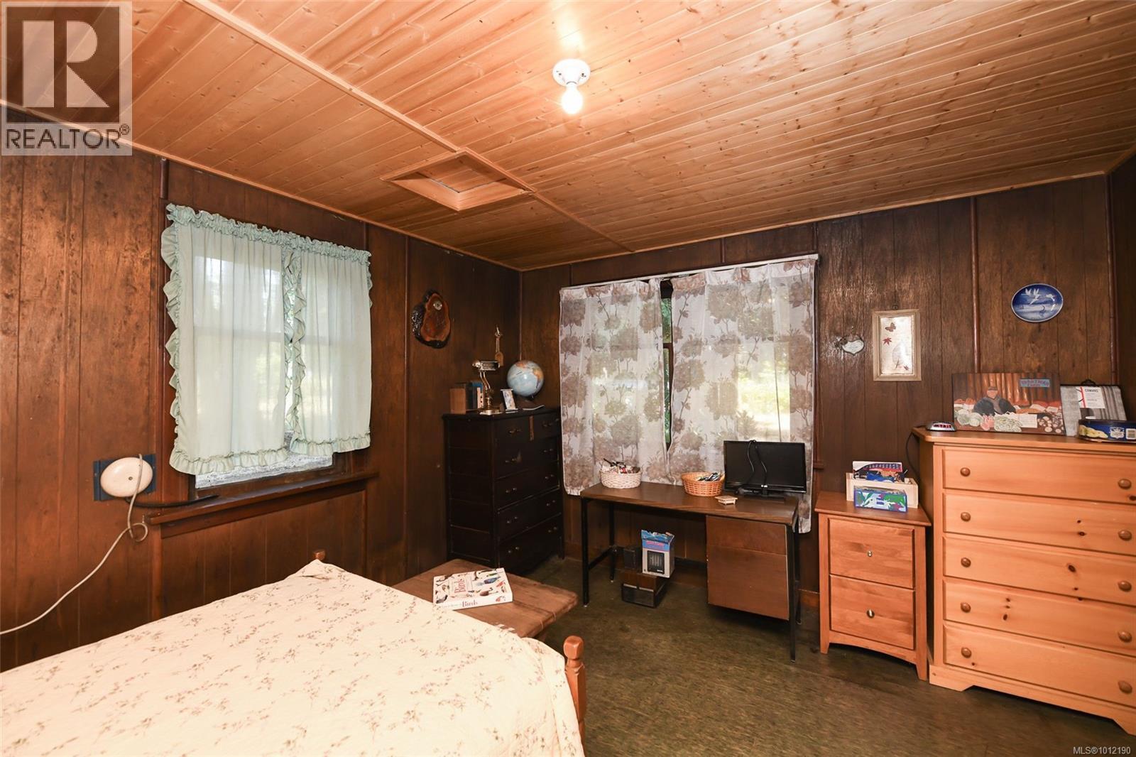 5835 Island Hwy N, Courtenay, British Columbia  V9J 1T3 - Photo 3 - 1012190