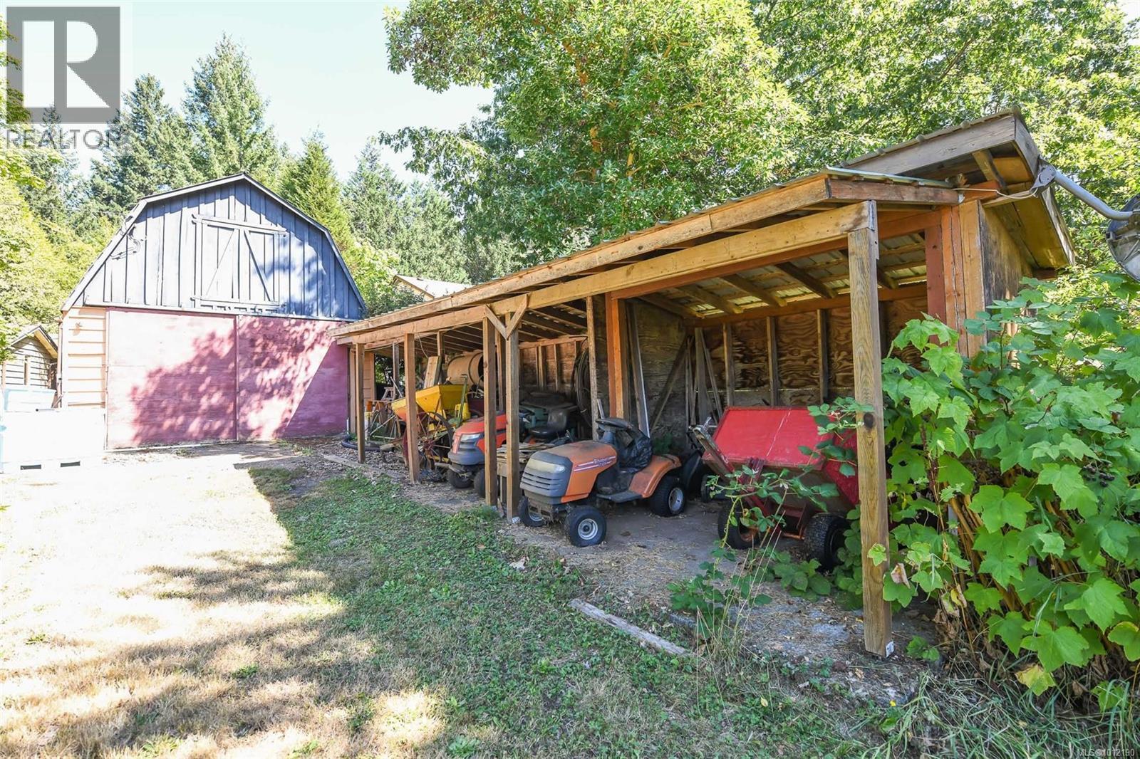 5835 Island Hwy N, Courtenay, British Columbia  V9J 1T3 - Photo 56 - 1012190