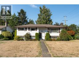 3940 Oakdale Pl Mt Doug