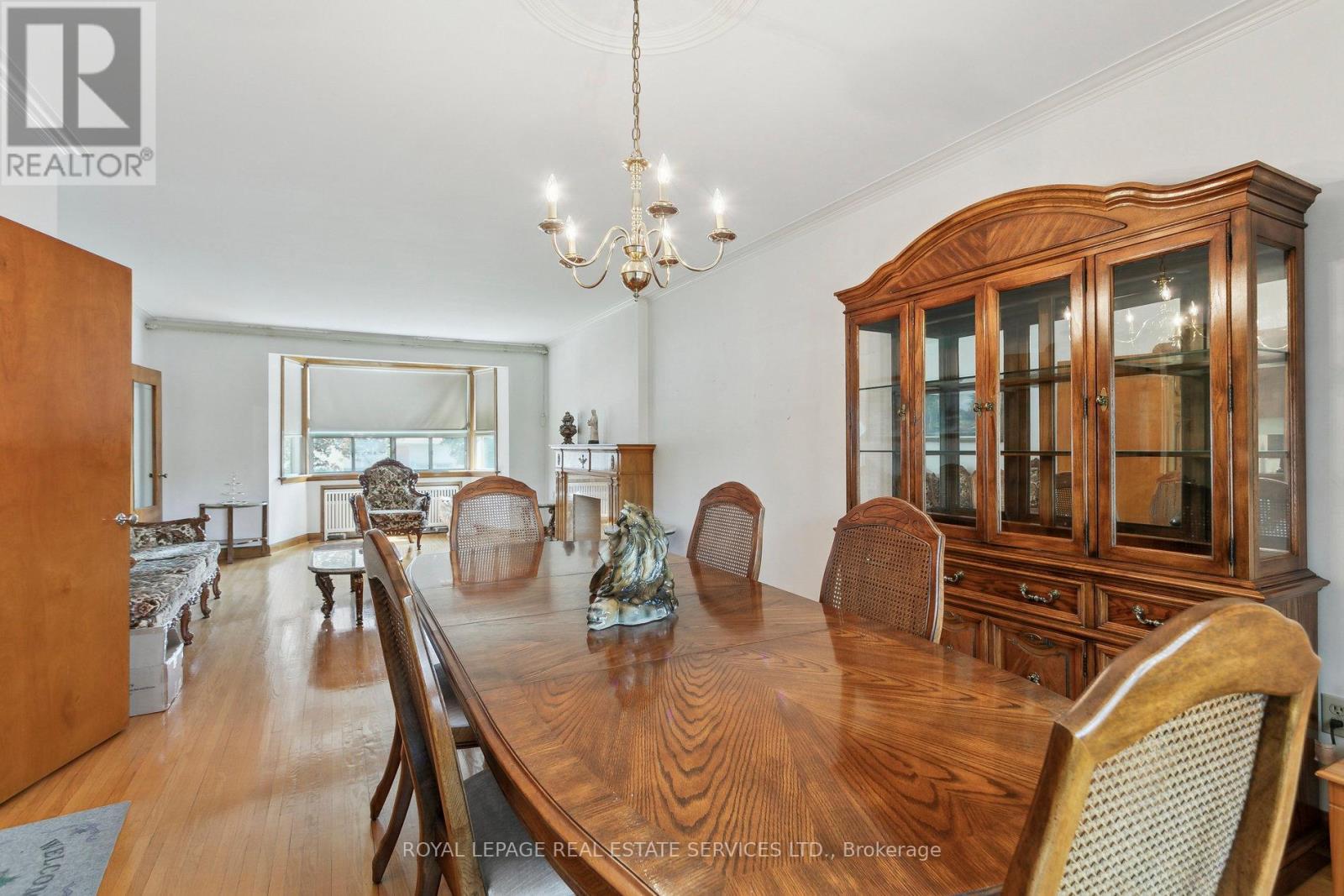 28 Cornelius Parkway, Toronto, Ontario  M6L 2K3 - Photo 20 - W12368358
