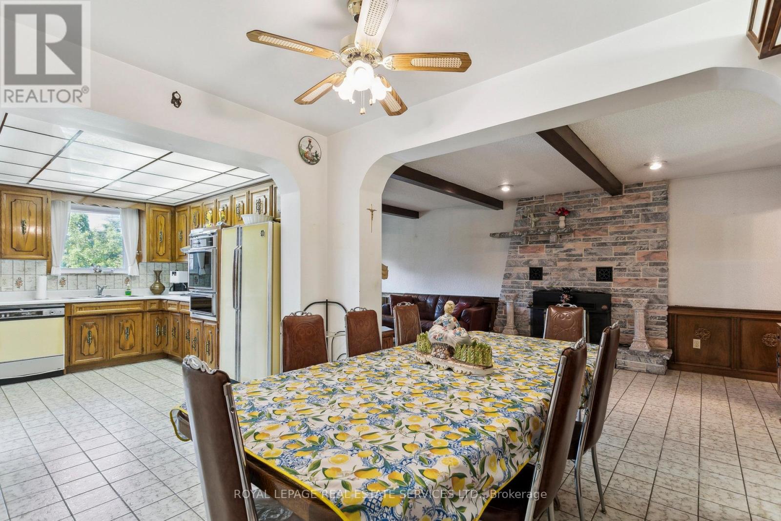 28 Cornelius Parkway, Toronto, Ontario  M6L 2K3 - Photo 24 - W12368358