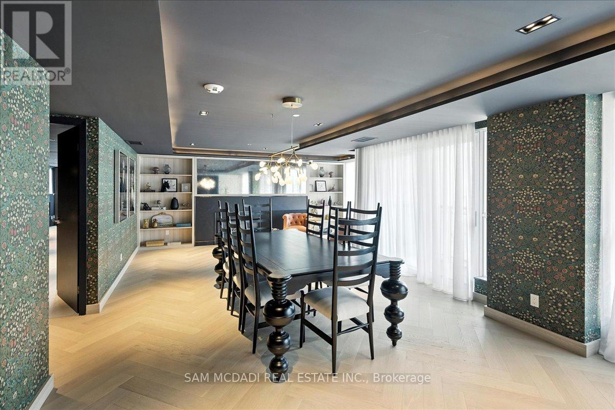 722 - 405 Dundas Street W, Oakville, Ontario  L6M 5P9 - Photo 28 - W12368361
