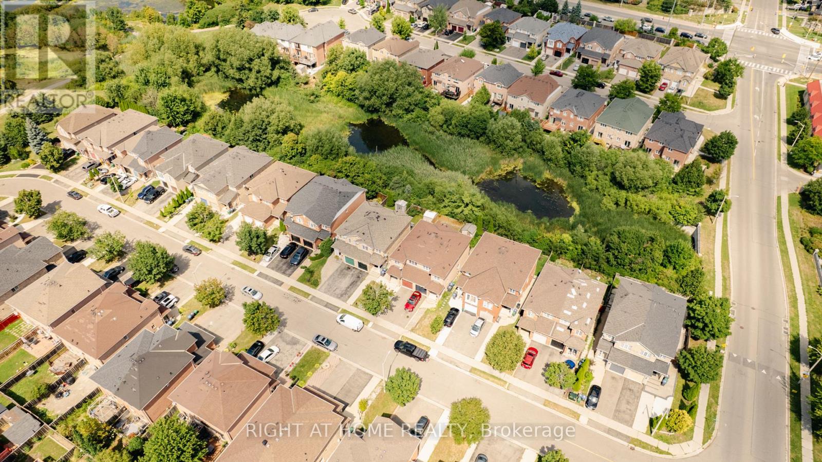 16 Lonestar Crescent, Brampton, Ontario  L7A 2H9 - Photo 31 - W12368364