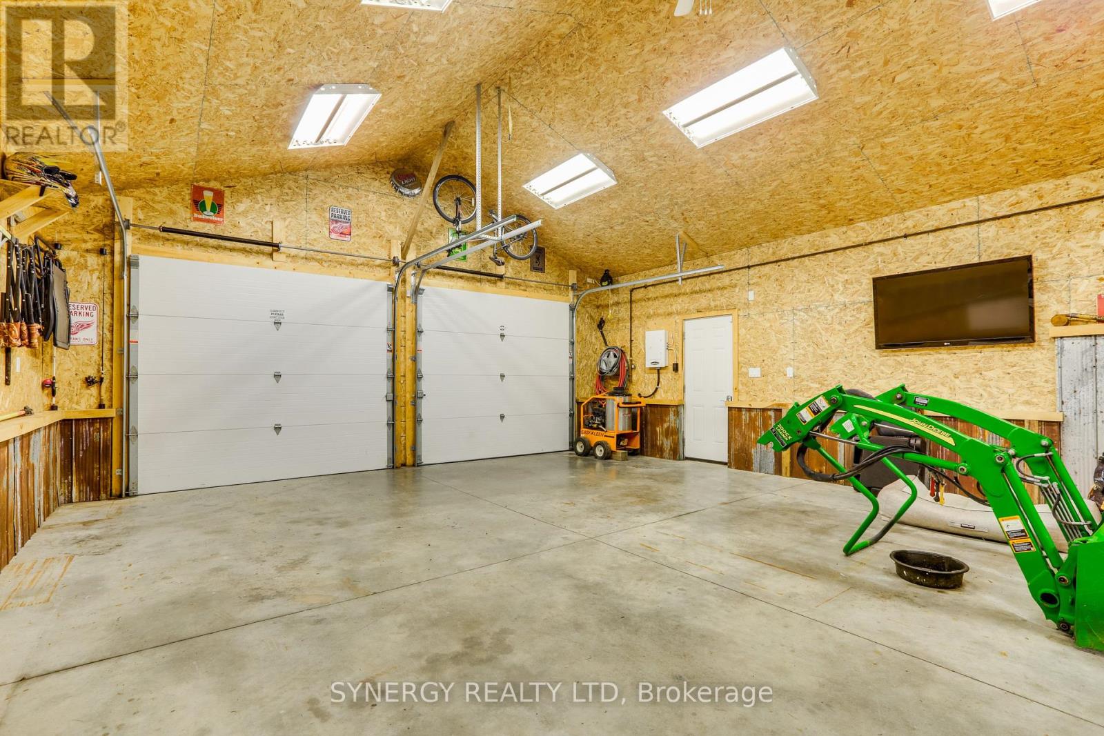 6339 Irish Drive, Southwest Middlesex, Ontario  N0L 1T0 - Photo 13 - X12368428