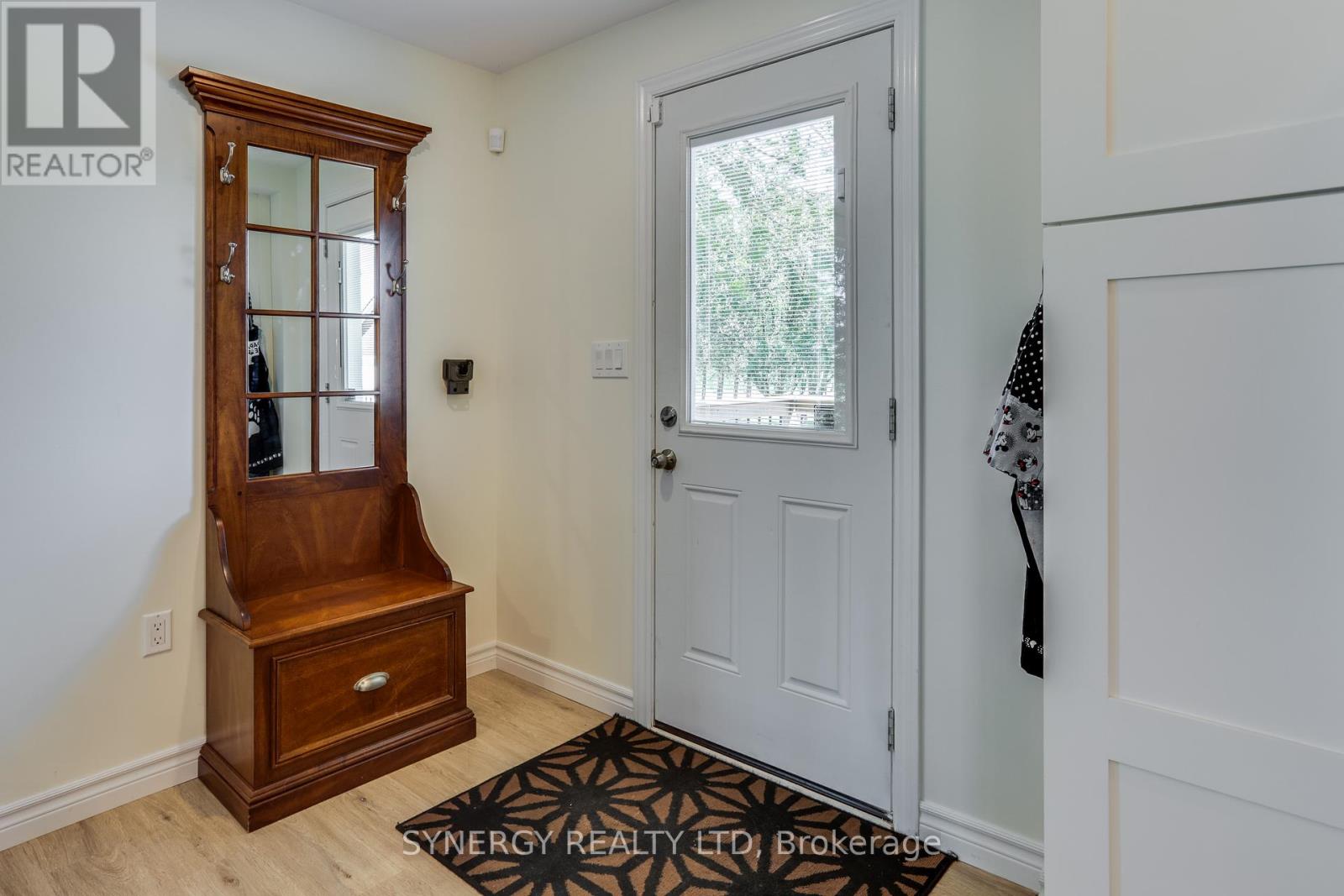 6339 Irish Drive, Southwest Middlesex, Ontario  N0L 1T0 - Photo 19 - X12368428