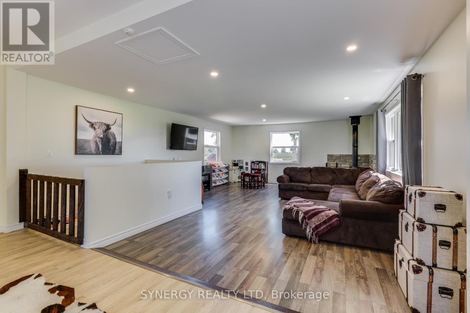 6339 Irish Drive, Southwest Middlesex, Ontario  N0L 1T0 - Photo 30 - X12368428