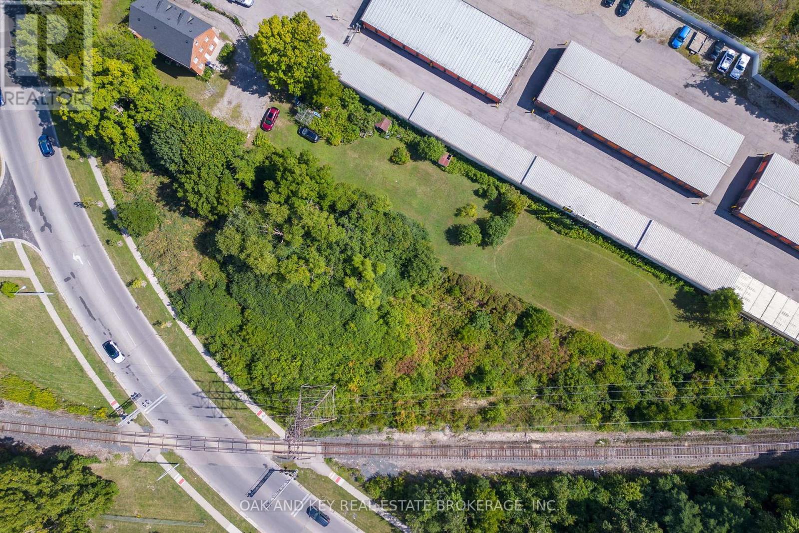 121 Thompson Road, London South, Ontario  N5Z 2Y7 - Photo 13 - X12261056