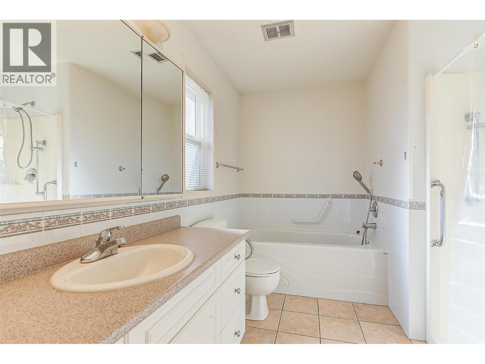 371 Valley Road Unit# 1-3, Kelowna, British Columbia  V1V 2E5 - Photo 75 - 10338399