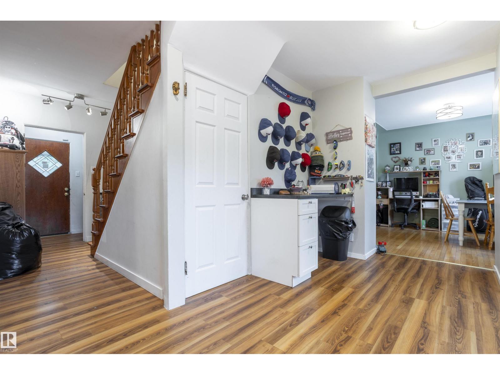 10880 73 St Nw, Edmonton, Alberta  T5B 1Y7 - Photo 5 - E4455037