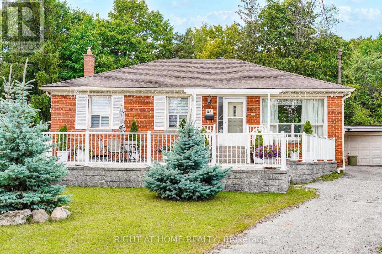 Property at 38 LINGARDE DRIVE image 2