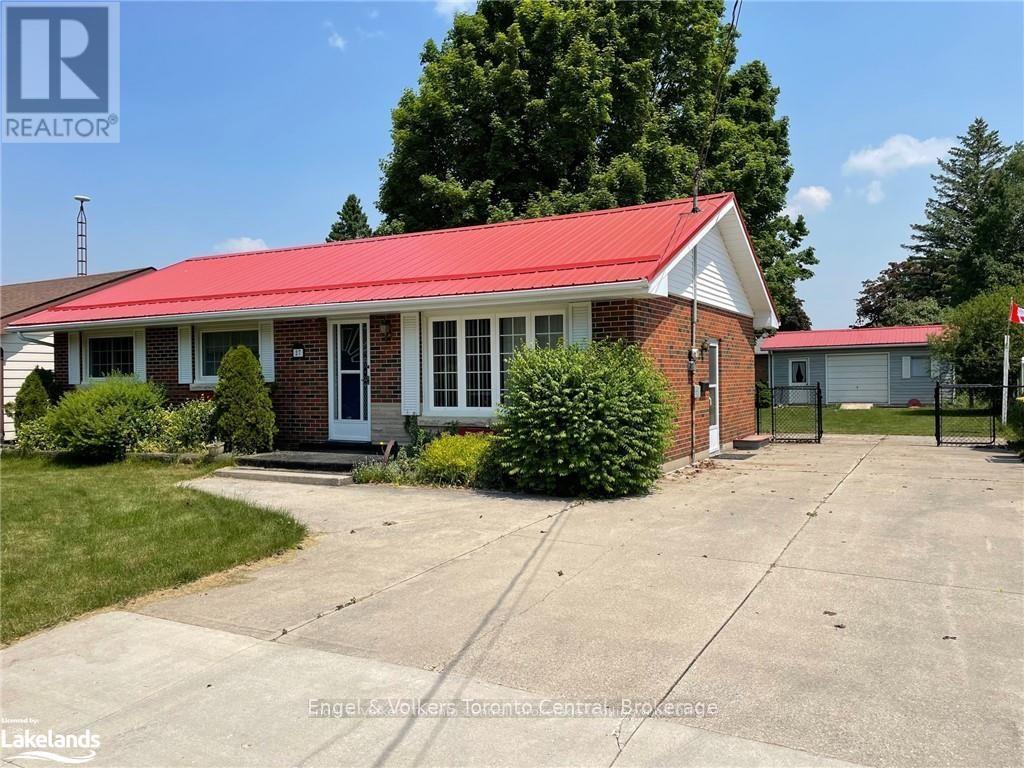 27 HERBERT AVENUE, Grey Highlands, Ontario