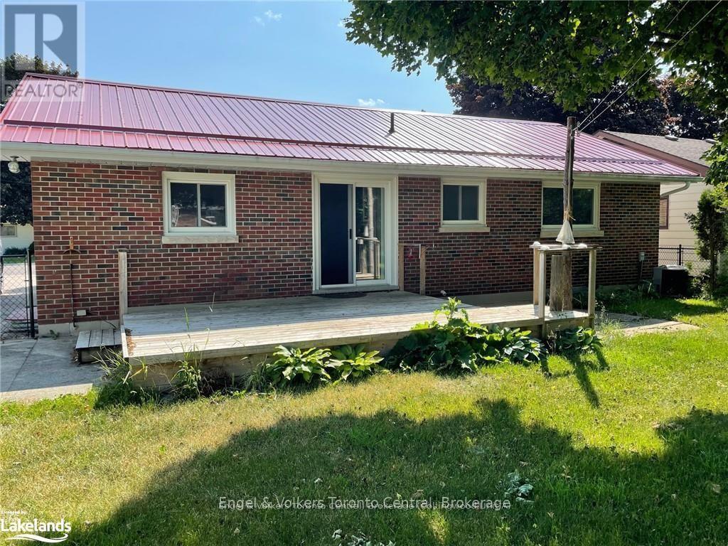 27 Herbert Avenue, Grey Highlands, Ontario  N0C 1H0 - Photo 31 - X12368477