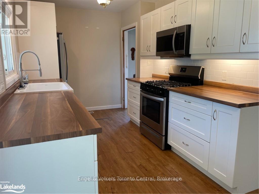 27 Herbert Avenue, Grey Highlands, Ontario  N0C 1H0 - Photo 4 - X12368477
