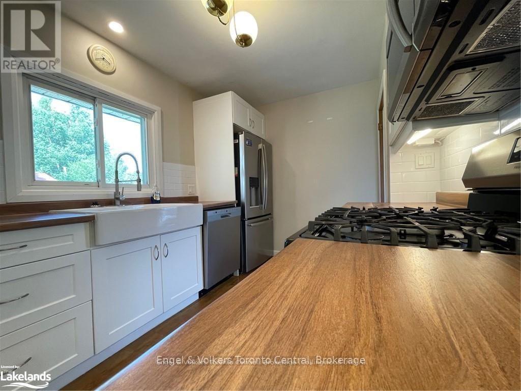 27 Herbert Avenue, Grey Highlands, Ontario  N0C 1H0 - Photo 6 - X12368477
