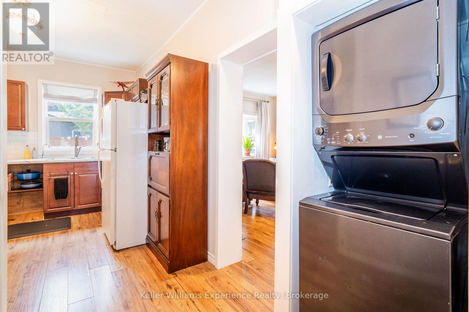 14 Edward Street, Bracebridge, Ontario  P1L 1H5 - Photo 15 - X12368501
